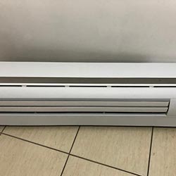 Envelopamento de ar condicionado com branco fosco em São Paulo