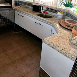 Envelopamento armário de cozinha com Branco Fosco - Alphaville - SP