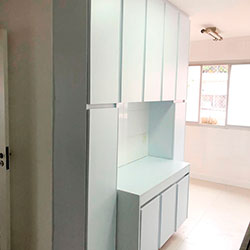 Envelopamento de armário de cozinha com Branco Fosco - São Paulo