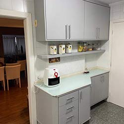Envelopamento de armários de cozinha - Cinza Fosco Claro - Vl. São Francisco - São Paulo