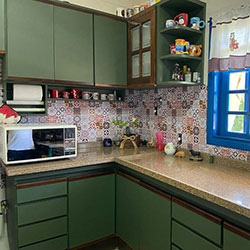 Envelopamento de armário de cozinha com Verde Military Green - São Paulo