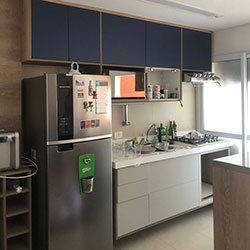 Envelopamento de armários de cozinha - Azul Triton - São Paulo