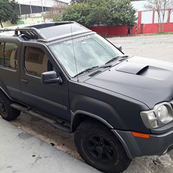 Envelopamento de X-Terra com Preto Fosco