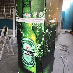 Envelopamento de Geladeira da Heineken