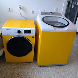 Envelopamento de máquina de lavar roupas - Amarelo Médio - Vila Nova Conceição - São Paulo